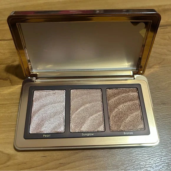 Natasha Denona Golden Highlighter Trio - Picture 1 of 3